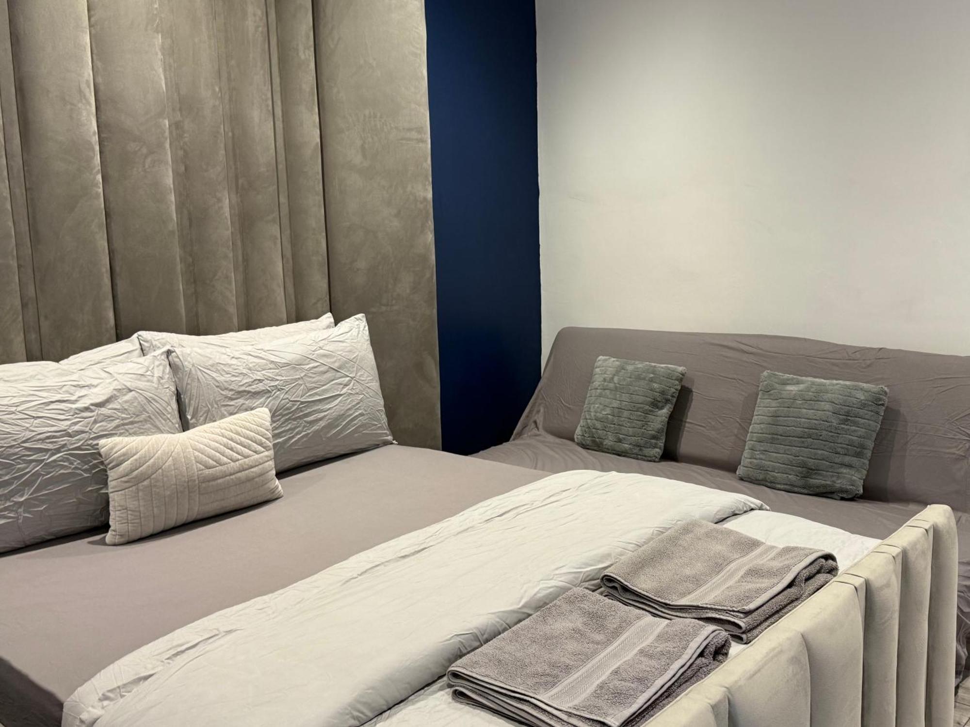 5 Bed Town House Within City Centre And Sleeps Up To 11 With Sky And Netflix Birmingham Luaran gambar
